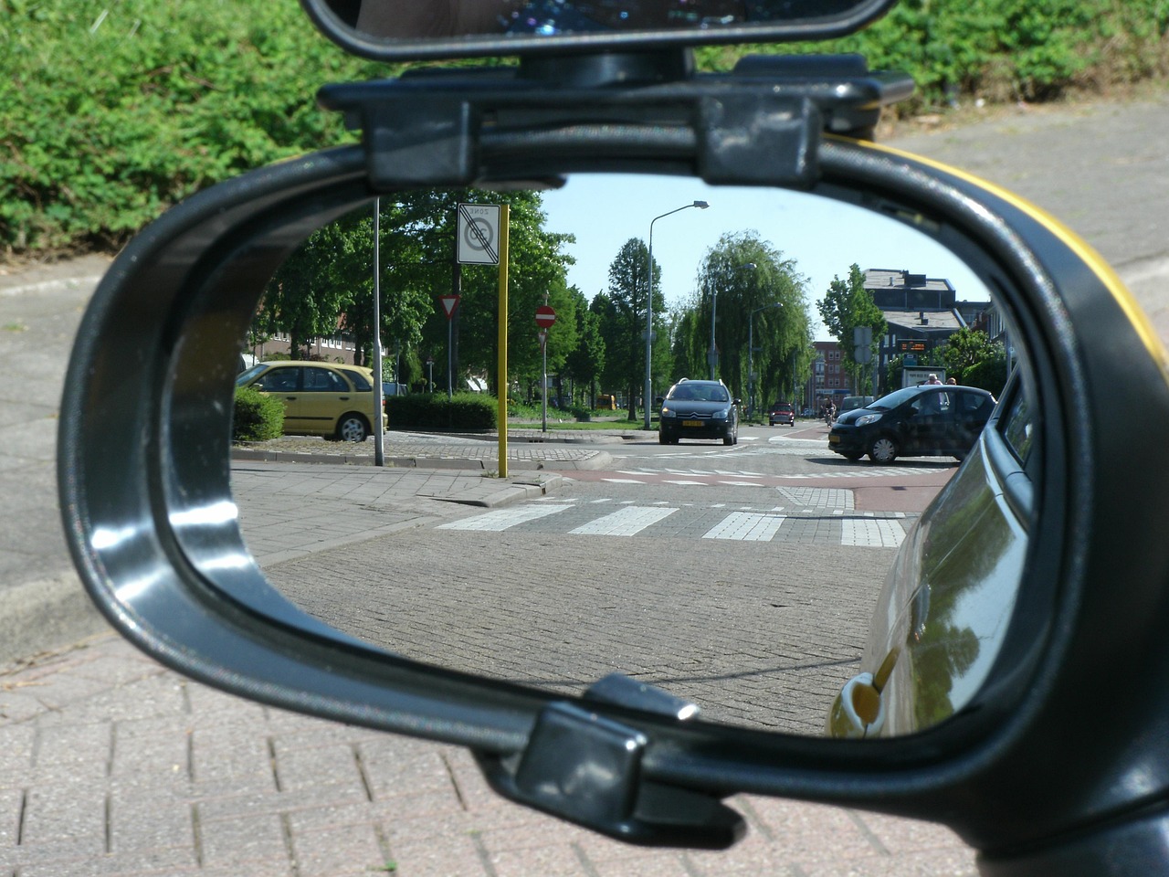 mirror image, look back, mirror, wing mirror, rear view mirror, traffic, pedestrian crossing, mirror image, look back, look back, look back, look back, mirror, wing mirror, wing mirror, wing mirror, wing mirror, wing mirror, pedestrian crossing, pedestrian crossing