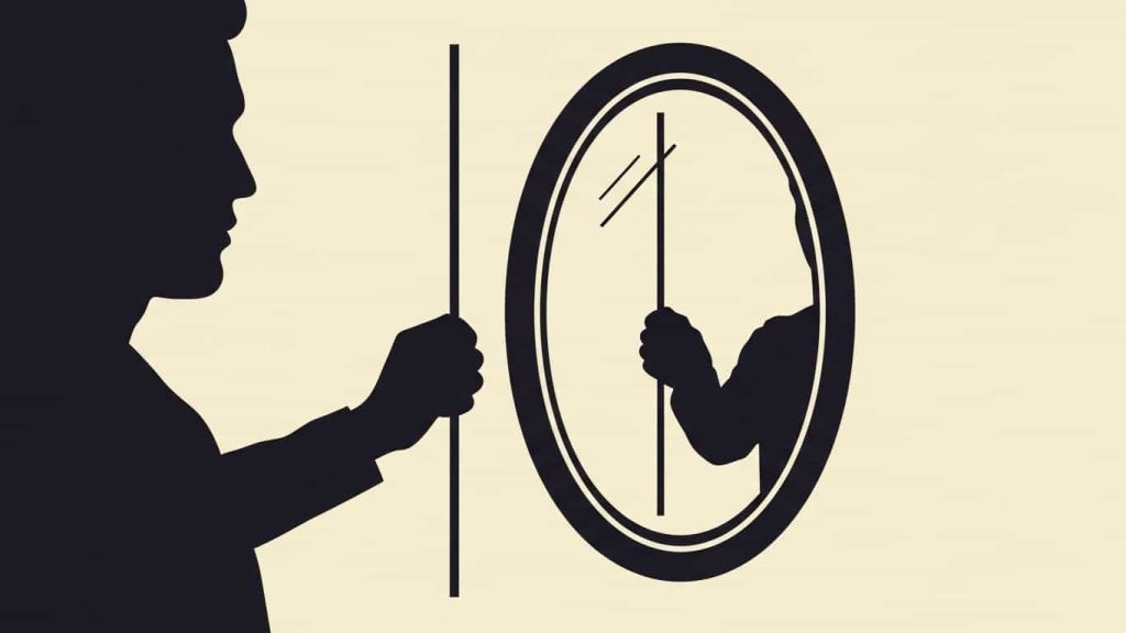 minimal silhouette of mirror straight-line distortion test